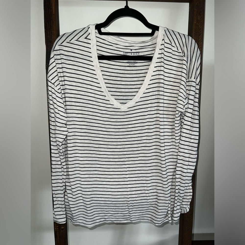 American Eagle Outfitters Relaxed Tee